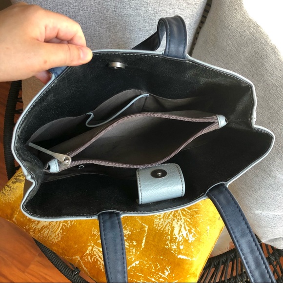 Matt & Nat Vegan Leather Light Blue Shoulder Tote - Picture 6 of 7